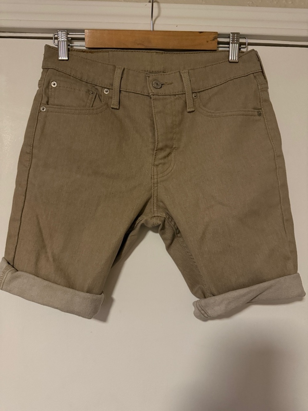 2/$20 Levi's Men's Tan Roll-Cuff Jean Shorts